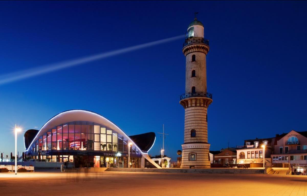 Sonnendeck, Direkt Am Leuchtturm Rostock Exterior foto