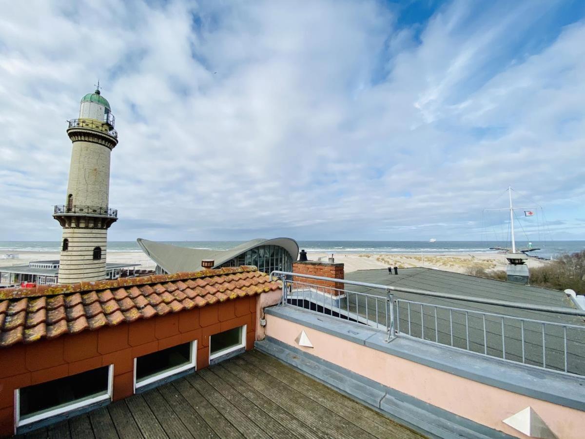 Sonnendeck, Direkt Am Leuchtturm Rostock Exterior foto