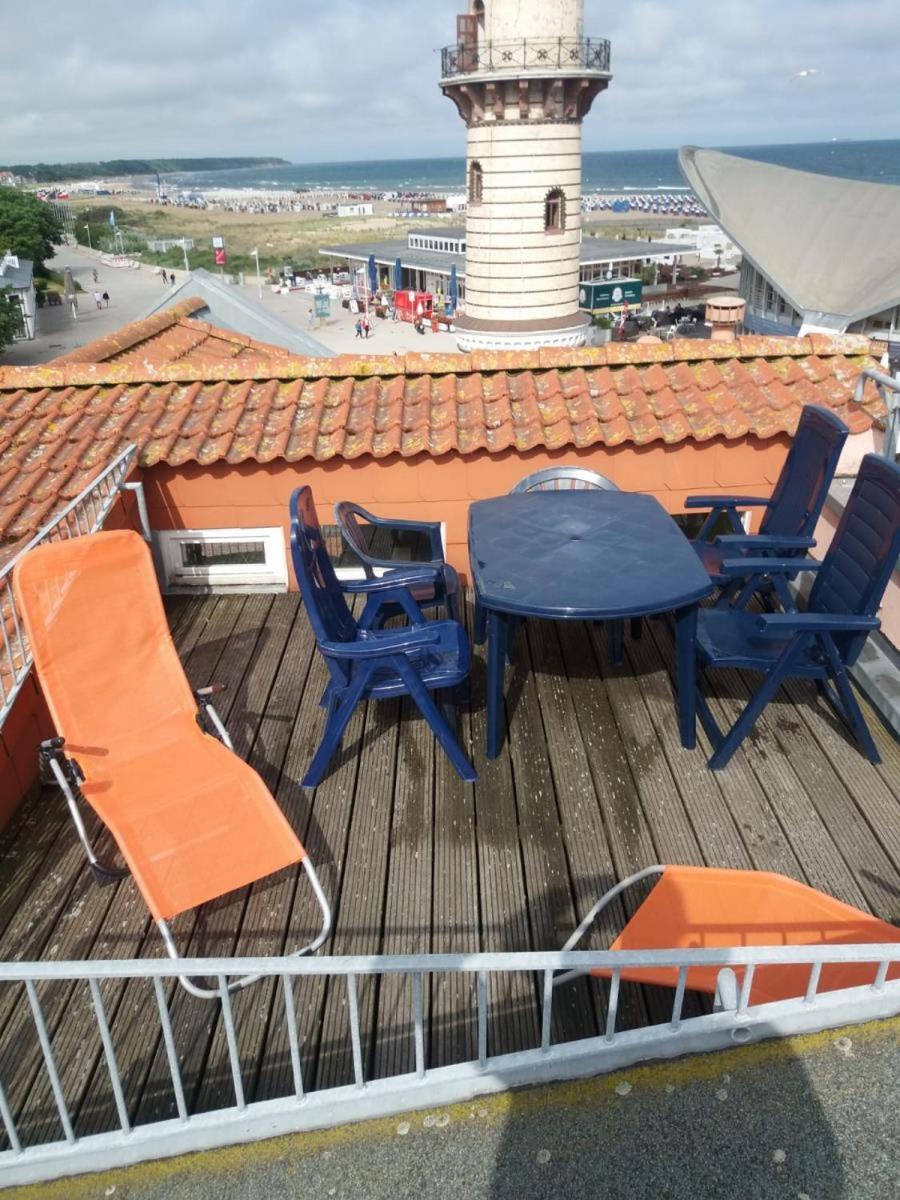 Sonnendeck, Direkt Am Leuchtturm Rostock Exterior foto