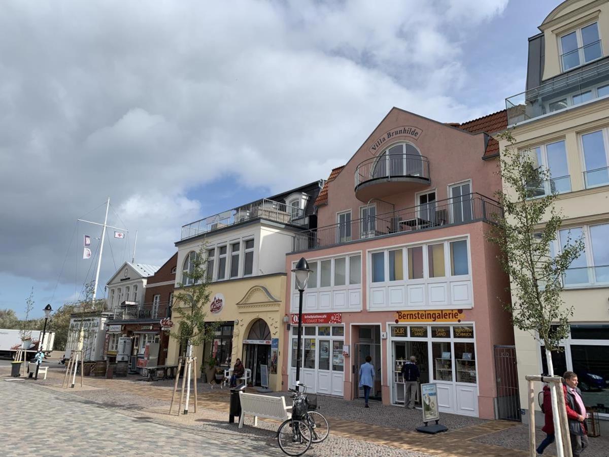 Sonnendeck, Direkt Am Leuchtturm Rostock Exterior foto